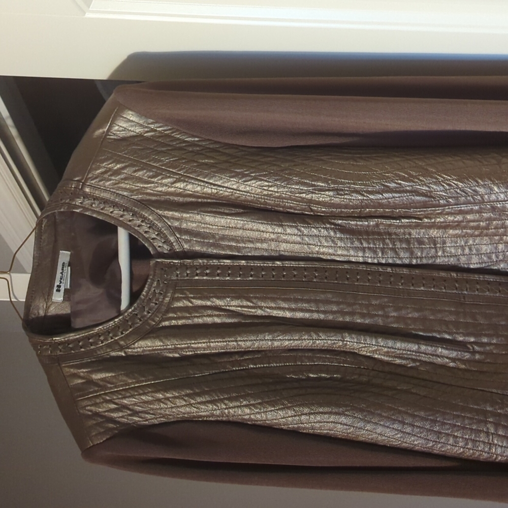 Jacket - Picture 6 of 9